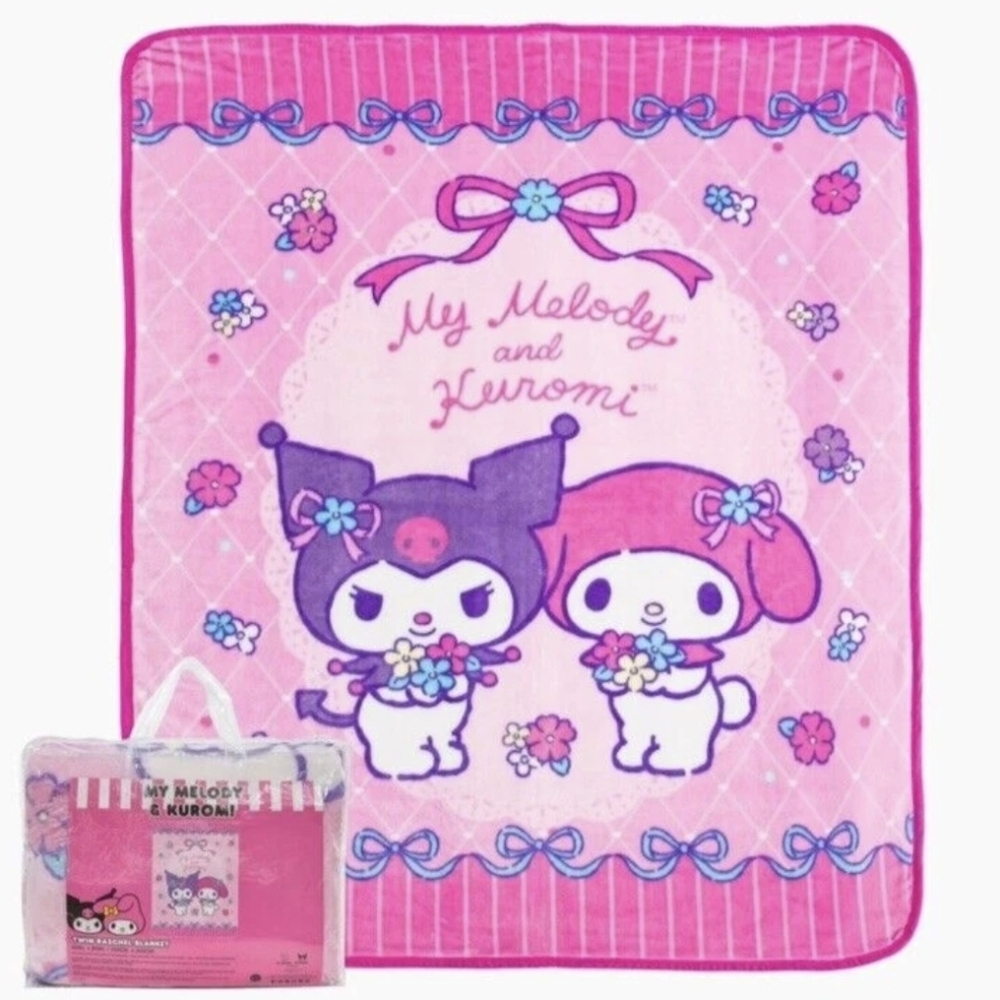 SANRIO MY MELODY AND KUROMI FLOWERS💐40x50In THROW BLANKET FREE SHIPPING